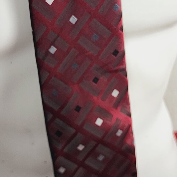 Van Heusen Red Black Gray White Box Geo Color Change Design Poly Hand Made Tie - Picture 7 of 16